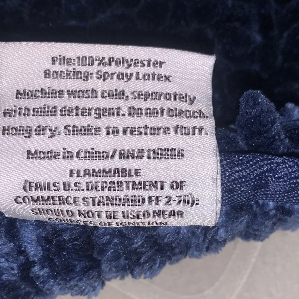 NWOT Plush Thick Laura Ashley Cobalt Blue Chenille Bath Rug 32x20 inches
